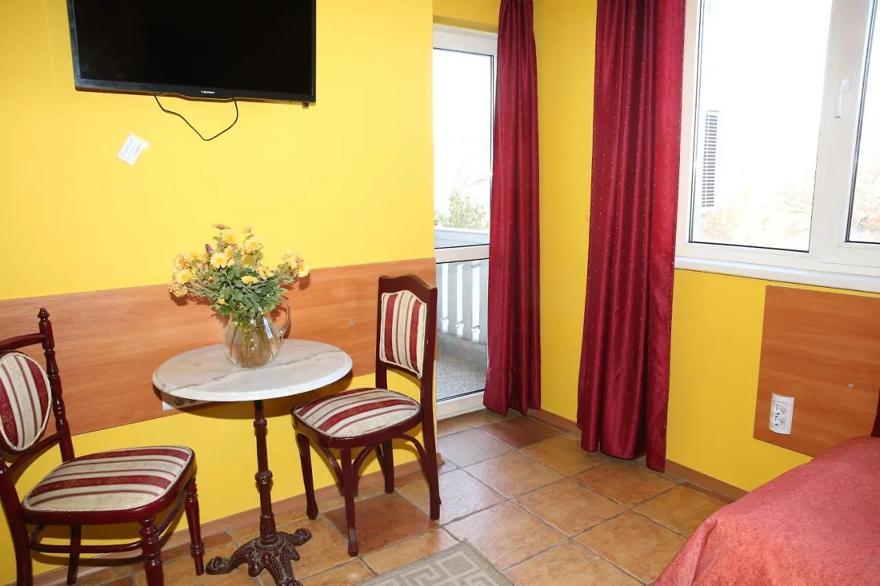 Colored House Apartments 소피아